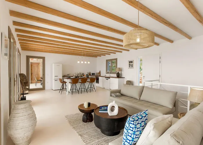 Lazuli - Golden Villa